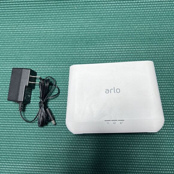 Netgear Arlo  VMB4000 Wireless Security Camera Base Station with AC Adapter - Picture 2 of 6